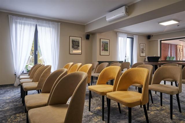 hotel-queens-ceska-republika-marianske-lazne-konferencni-mistno