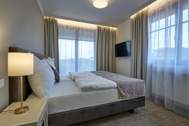 hotel-queens-ceska-republika-marianske-lazne-apartman (2).jpg