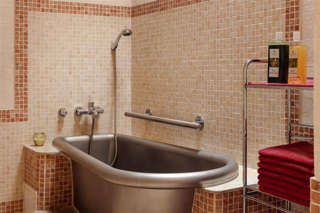 humboldt-park-hotel-spa-ceska-republika-karlovy-vary-balneo (4)