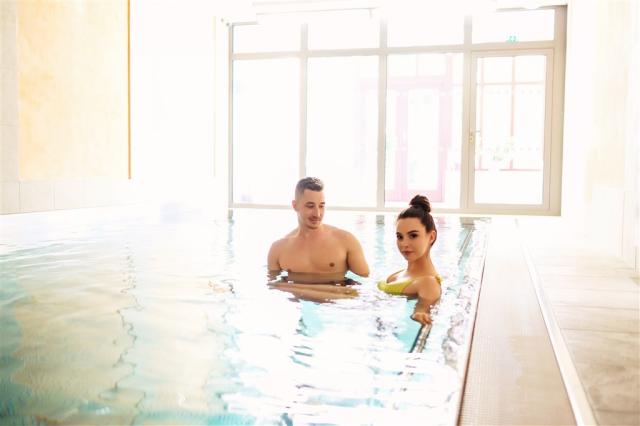 villa-smetana-ceska-republika-karlovy-vary-wellness-bazen (3).j
