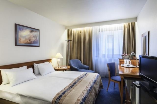 hotel-danubius-hungary-city-center-madarsko-budapest-dvouluzkov