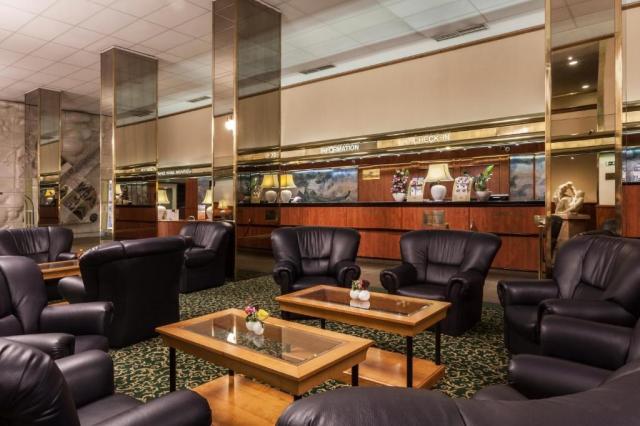 hotel-danubius-hungary-city-center-madarsko-budapest-recepce.jp