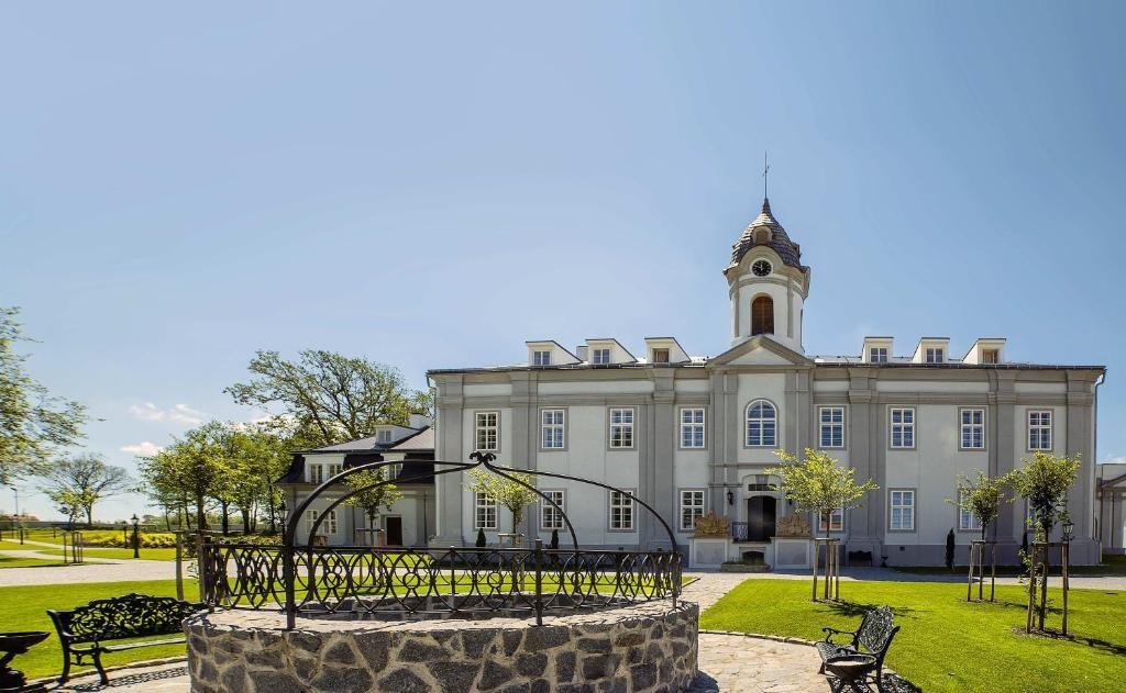 Panství Dlouhá Lhota