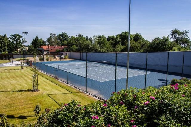 hotel-panstvi-dlouha-lhota-ceska-republika-sportovni-hriste.jpg