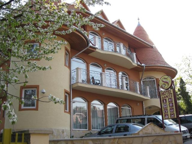 hotel-sante-heviz-hv05-pohled-na-hotel2.jpg