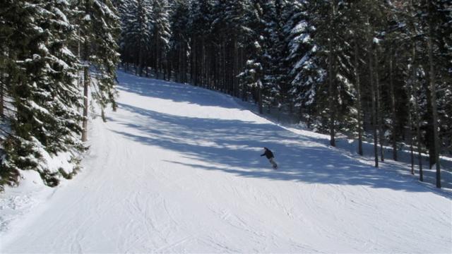 apartmany-stein-bozi-dar-skiareal-sjezdovka.jpg