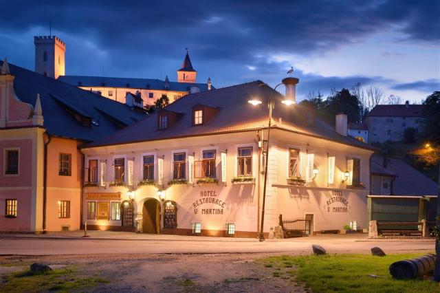 hotel-u-martina-cesko-rozmberk-nad-vltavou-noc.jpg