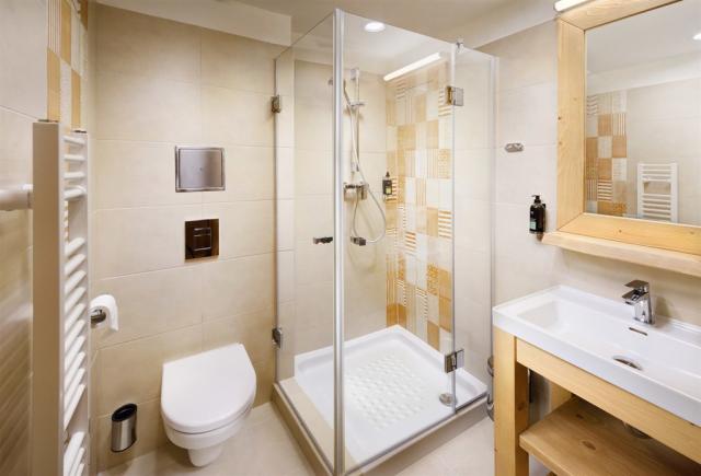 hotel-srdiecko-slovensko-chopok-dvouluzkovy-pokoj-standard-koup