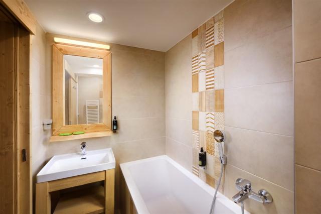 hotel-srdiecko-slovensko-chopok-apartman-koupelna.png