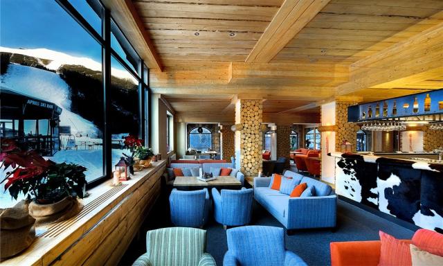 hotel-srdiecko-slovensko-chopok-lobby-bar (2).png