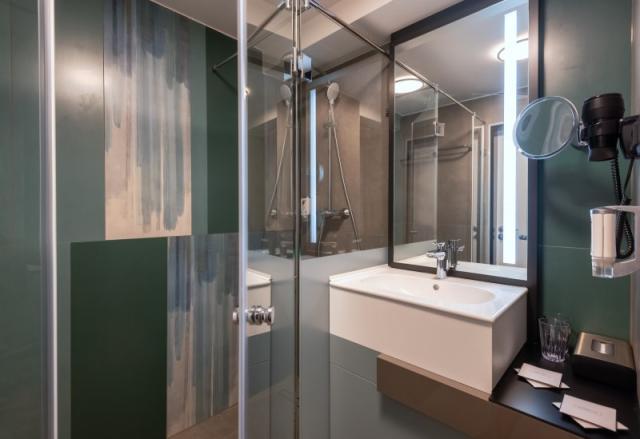 hunguest-hotel-bal-resort-madarsko-balatonnalmaldi-bla-koupelna
