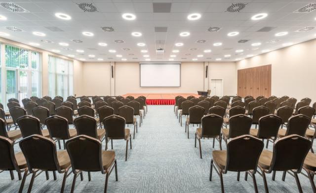hunguest-hotel-bal-resort-madarsko-balatonnalmaldi-bla-konferen