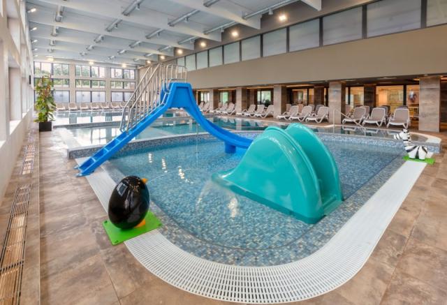 hunguest-hotel-bal-resort-madarsko-balatonnalmaldi-bla-bazen-3.