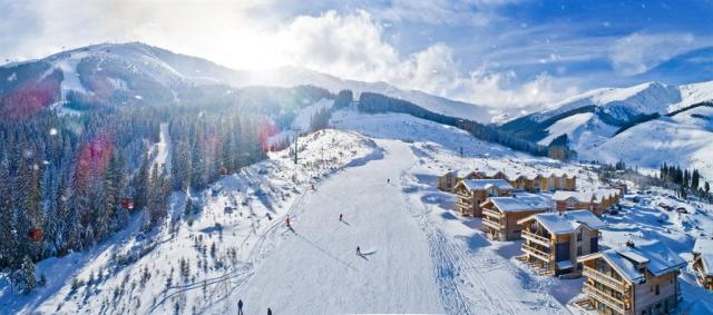 chalets-jasna-collection-slovensko-jasna-pohled-na-chaty-v-zime