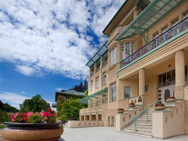 hotel-dum-bedricha-smetany-ceska-republika-luhacovice-lazne-poh