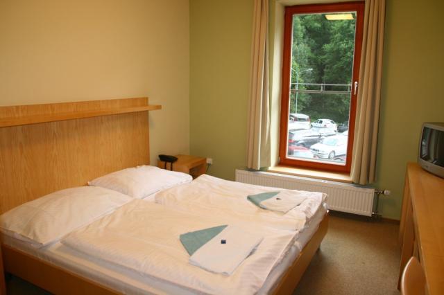 hotel-skalni-mlyn-blansko-ubytovani-vybaveni-pokoje-1.JPG