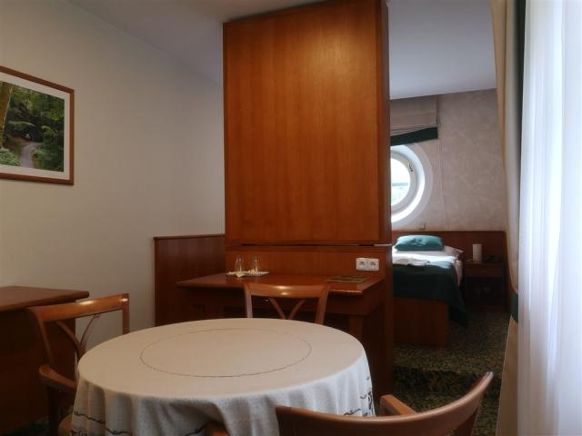 hotel-skalni-mlyn-blansko-apartmá2.jpg