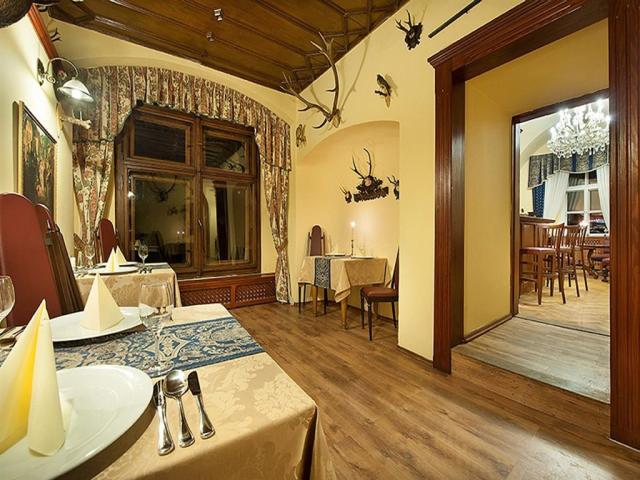 zamecky-hotelhruba_skala_lovecke-zatisi.jpg