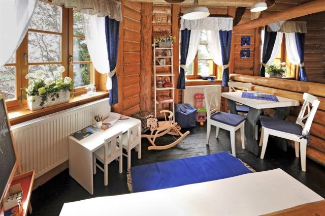 koliba-kamzík-slovenské-stary-smokovec-restaurace (5).jpg