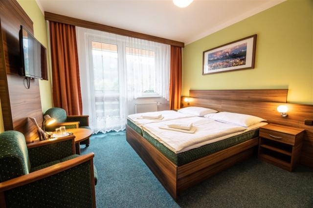 hotel-dlouhe-strane-kouty-nad-desnou-pokoj (4).jpg