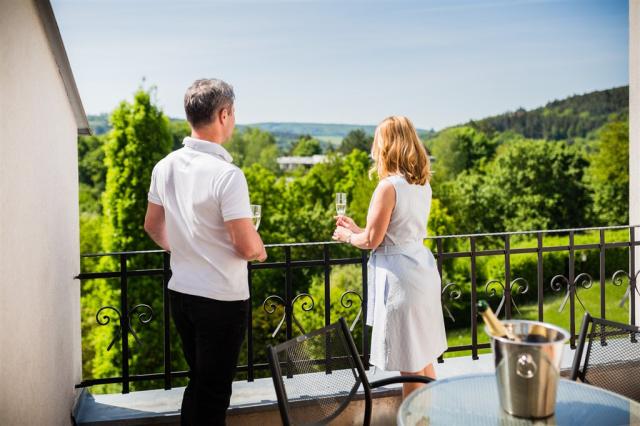 hotel-nivamare-ceska-republika-luhacovice-pokoj-exclusive-plus-