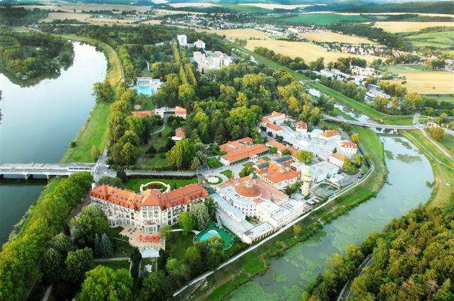 hotel-jalta-slovensko-piestany-lazensky-ostrov.jpg