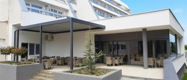 wellness-hotel-maj-slovensko-piestan-terasa.jpg