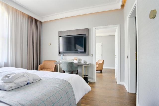 hotel-thermia-palace-slovensko-piestany-apartman (4).jpg