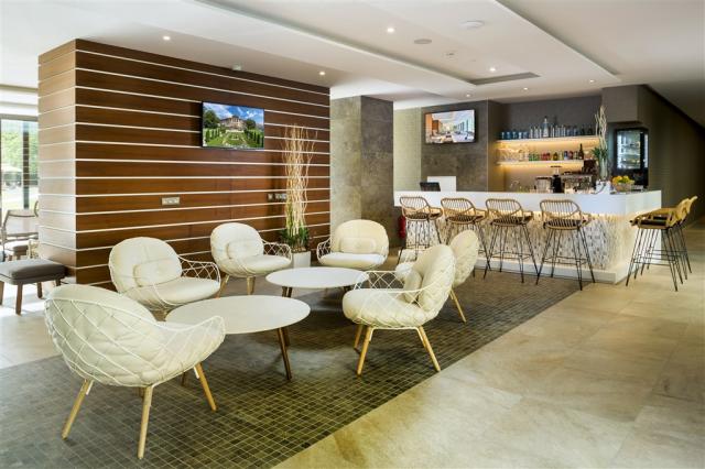 hotel-thermia-palace-slovensko-piestany-bar1.jpg