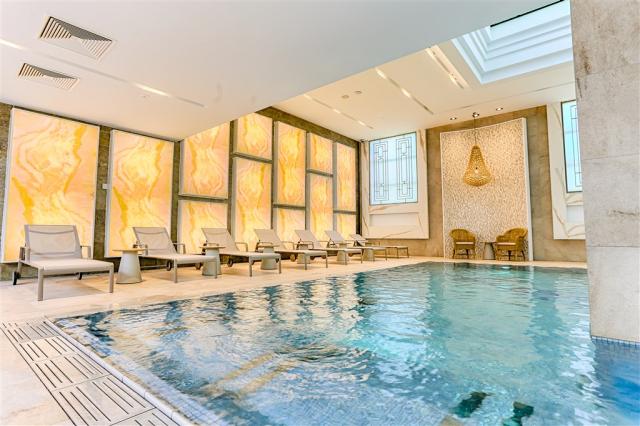 hotel-thermia-palace-slovensko-piestany-bazen (3).jpg