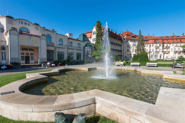hotel-thermia-palace-slovensko-piestany-pohled-na-hotel (7).jpg