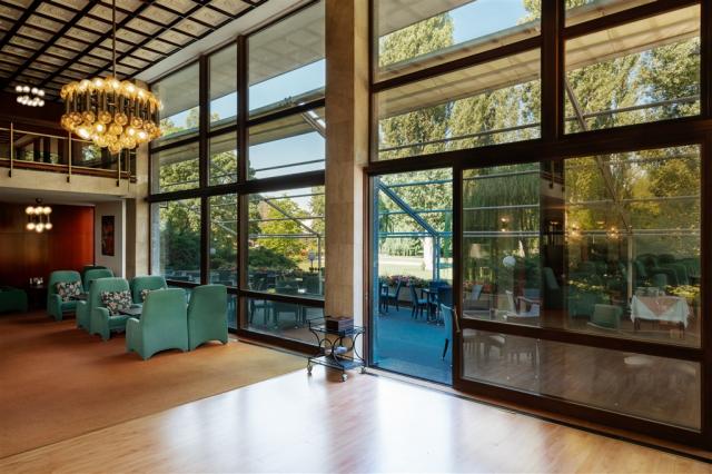 hotel-esplanade-slovensko-piestany-kavarna.jpg