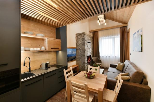 hotel-ovruc-slovensko-strbske-pleso-dvouluzkovy-apartman (4).jp