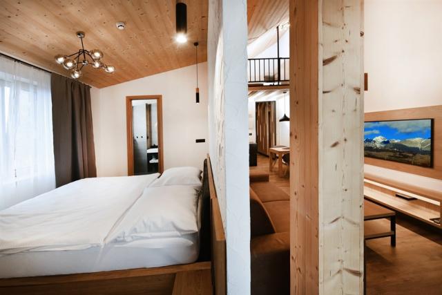 hotel-ovruc-slovensko-strbske-pleso-studio-galeria (3).jpg