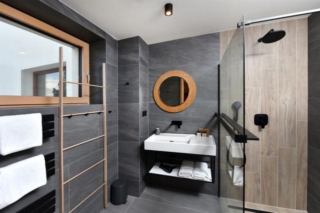 hotel-ovruc-slovensko-strbske-pleso-studio-deluxe-koupelna.jpg