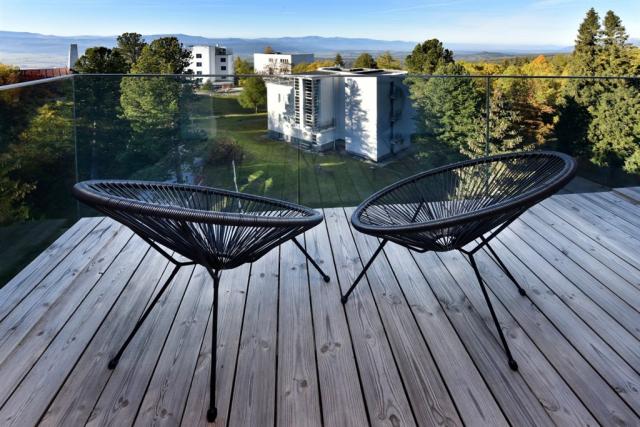 hotel-ovruc-slovensko-strbske-pleso-studio-standard-balkon.jpg