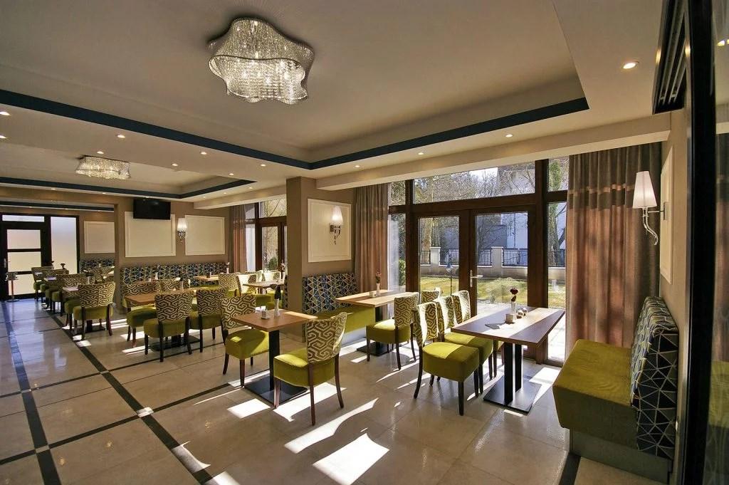 hotel-divina-madarsko-harkany-restaurace (2).png