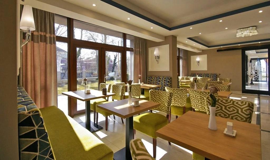 hotel-divina-madarsko-harkany-restaurace (5).png