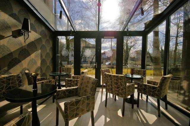 hotel-divina-madarsko-harkany-lobby (5).png
