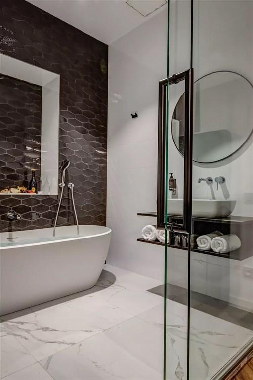 hotel-central-park-ceska-republika-podebrady-apartmán-koupelna.