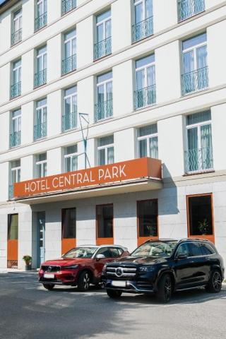 hotel-central-park-ceska-republika-podebrady-pohled-na-hotel (2