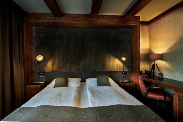 hotel-posta-slovensko-jasna-dvouluzkovy-pokoj-deluxe.jpg
