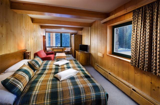 hotel-tri-studnicky-slovensko-jasna-dvouluzkovy-pokoj-deluxe.jp