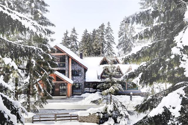 hotel-tri-studnicky-slovensko-jasna-pohled-na-hotel (7).jpg