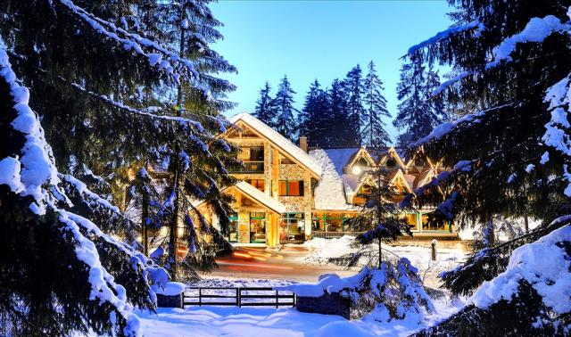 hotel-tri-studnicky-slovensko-jasna-pohled-na-hotel (8).jpg