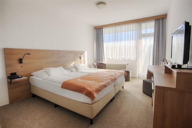 hotel-splendid-slovensko-piestany-pokoj-standard-kridlo-grand (