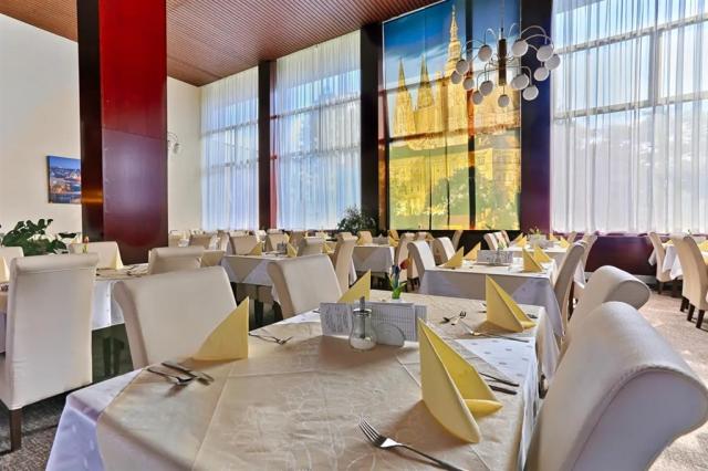 hotel-splendid-slovensko-piestany-restaurace (2).JPEG