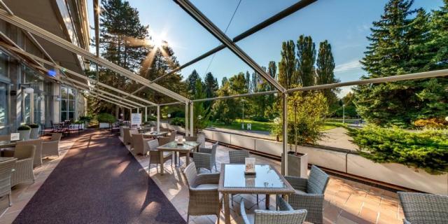 hotel-splendid-slovensko-piestany-terasa.jpg