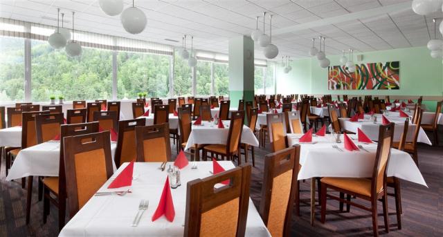 lazensky-hotel-akademik-behounek-jachymov-restaurace3.jpg