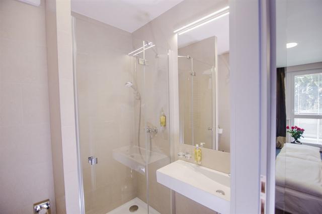 hotel-jezerka-ceska-republika-sec-dvouluzkovy-pokoj-standard-ko